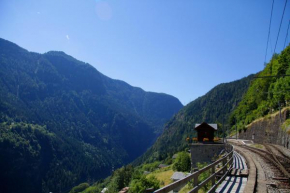 Lieu Secret dans les Alpes Suisses Salvan